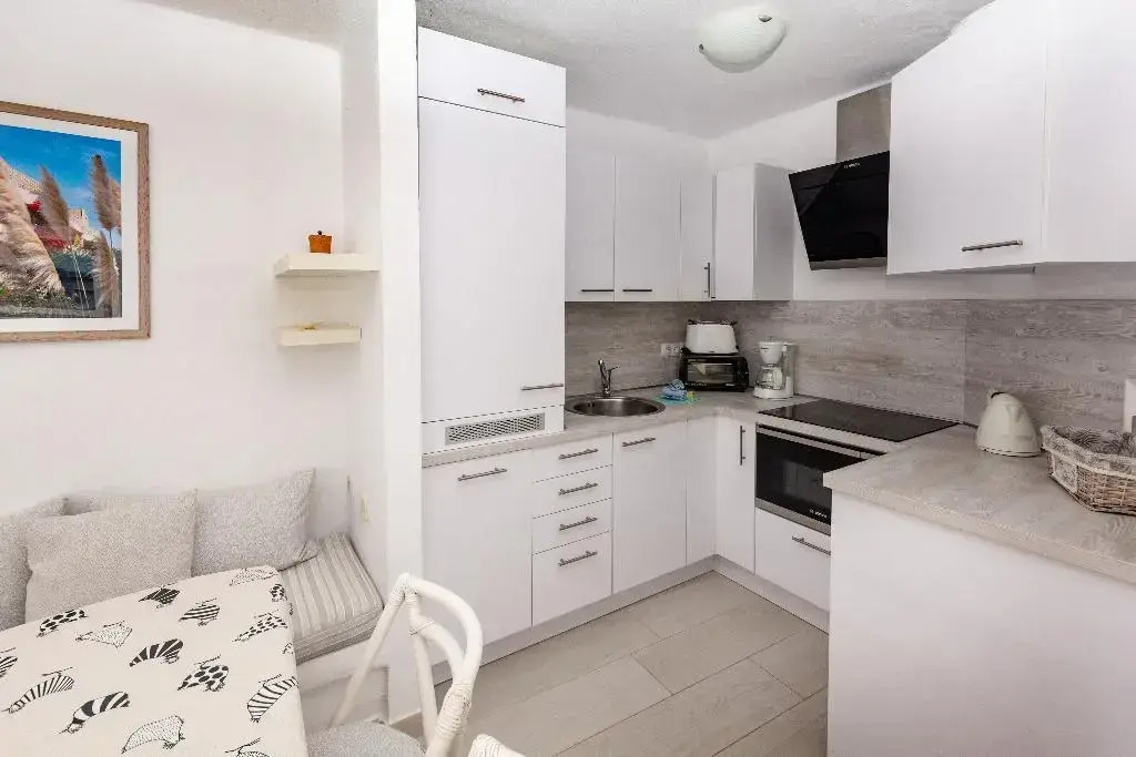 R2 Maryvent Beach Apartaments