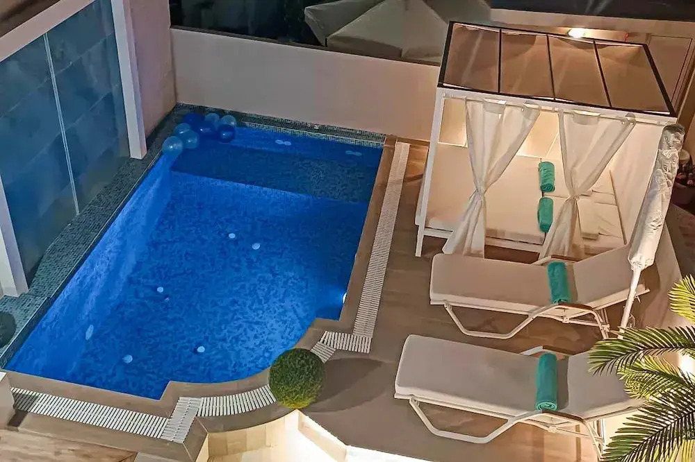 Kallisti Palace - Private Pool with Hydromassage