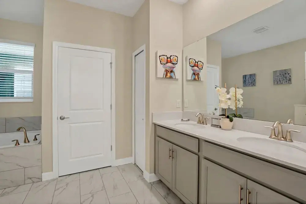 Disney Decorated Home 8min to Disneyworld Pool Spa Sleeps 22 Stl104