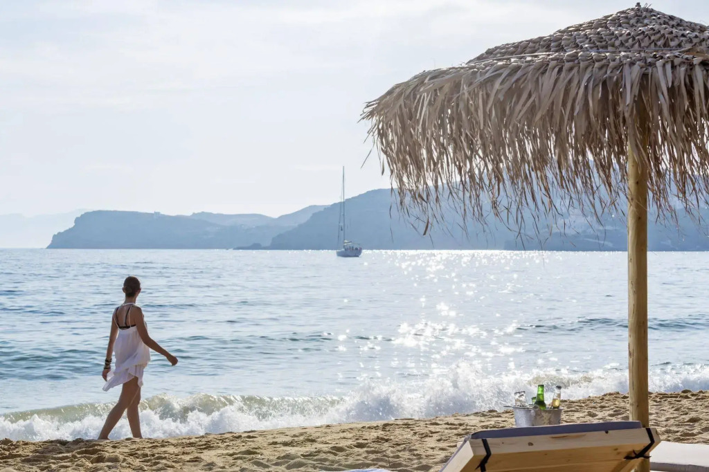 Dionysos Seaside Resort Ios