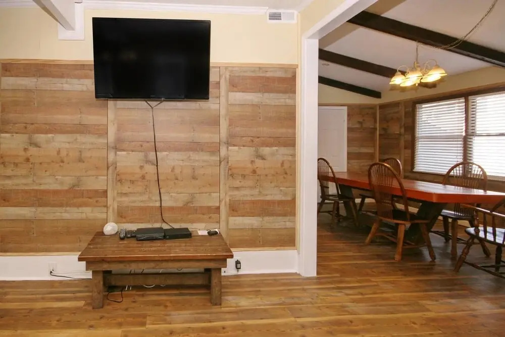 BREEZY - HEATED POOL TO ENJOY SPRING & FALL Holiday home 6 BestStayz.1