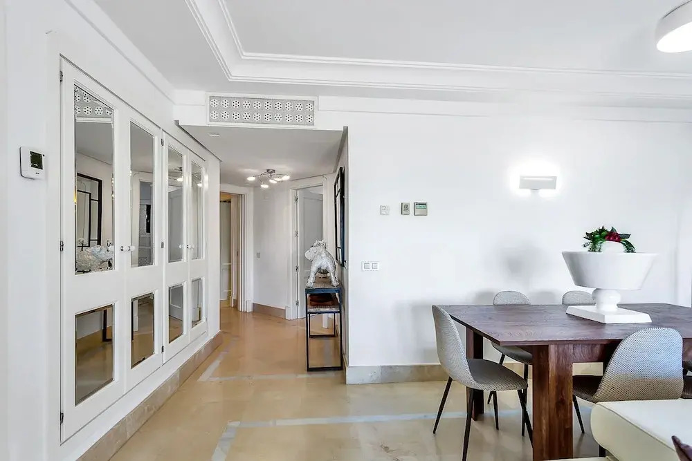 YOLO Spaces - Sotogrande Marina Luxury Apartment