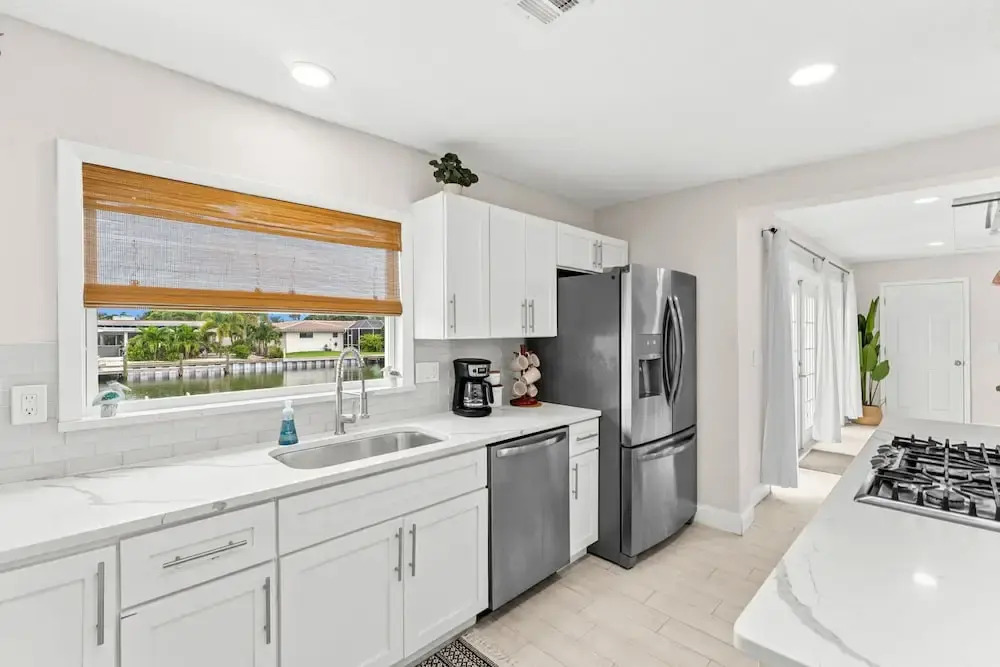 368 Carmine Dr
