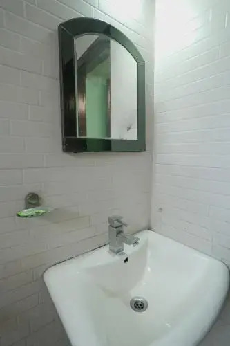 Hotel Nandi Mahadev By WB Inn
