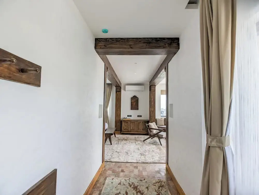 Uma Residence and Suites