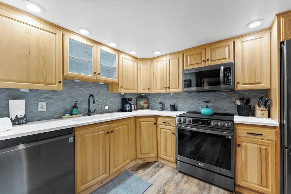 Summit House East #313