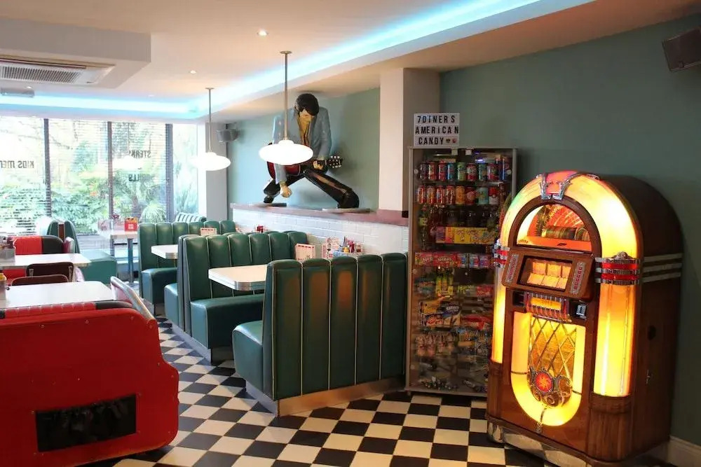 7Hotel Diner