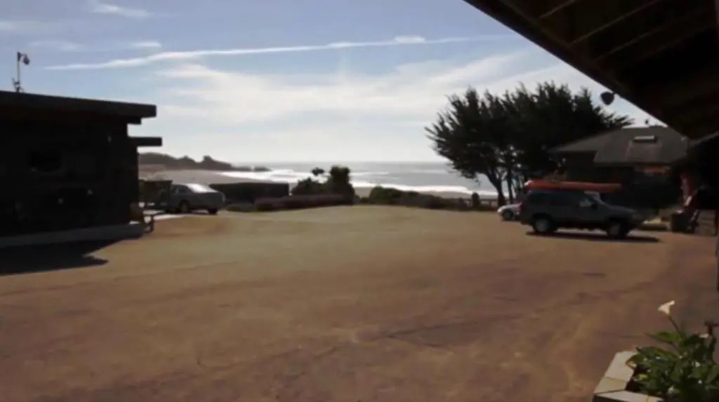 Gualala Surf Inn on the ocean bluff