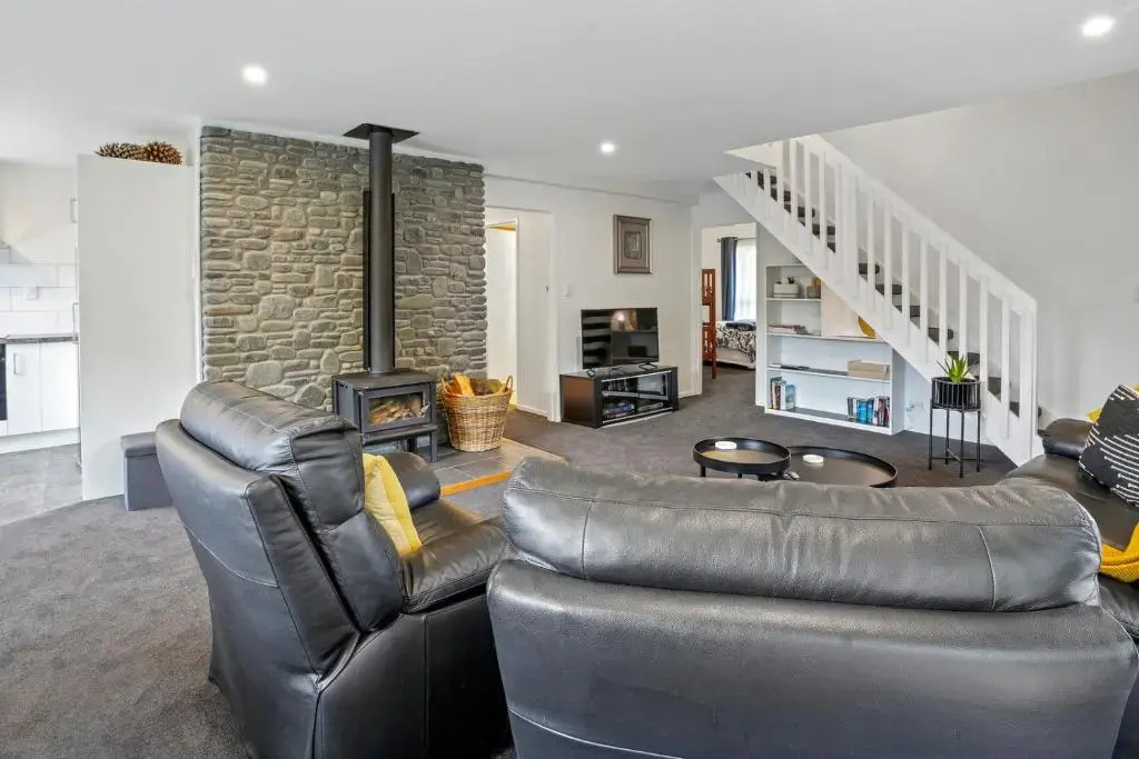 Bellbird House - Hanmer Springs Holiday Home