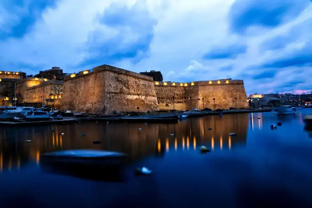 A Unique 400-year-old Modern Maltese Home