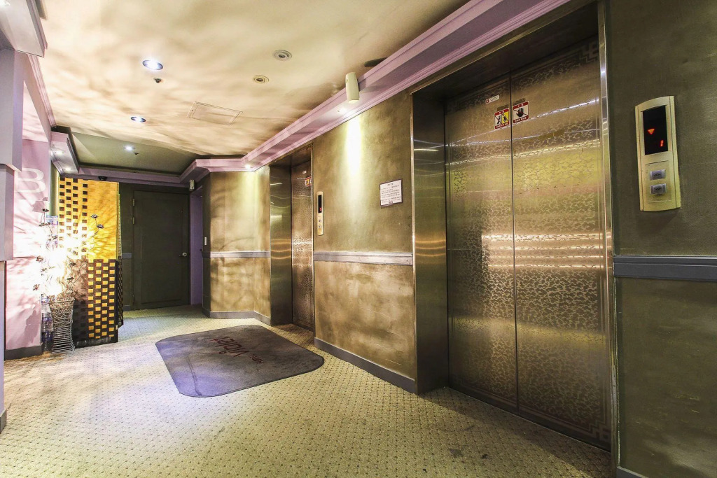 Hotel violet