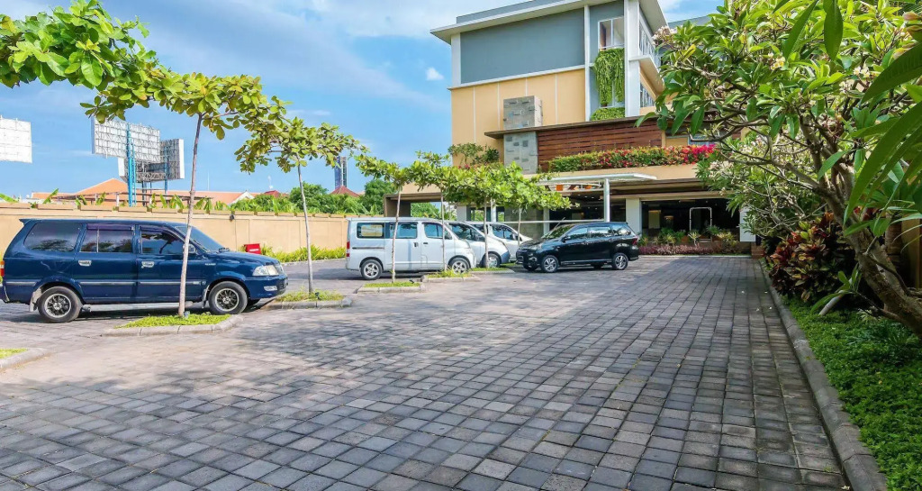 库塔赛缇阿布提禅室酒店(Zen Rooms Kuta Setiabudi)