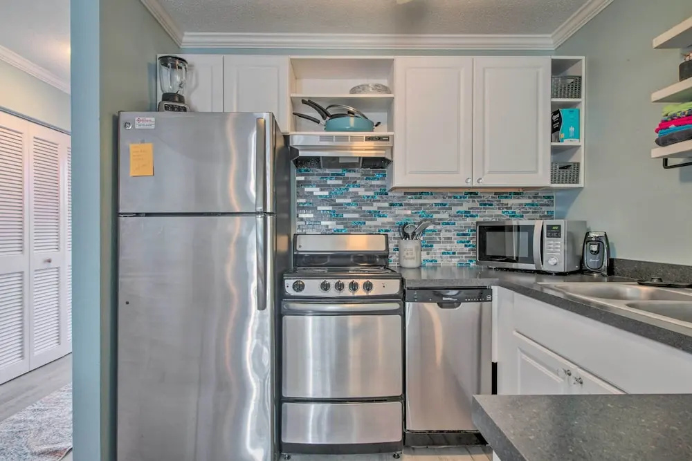 Central Studio w/ Deck: Walk to Shops & Dining!