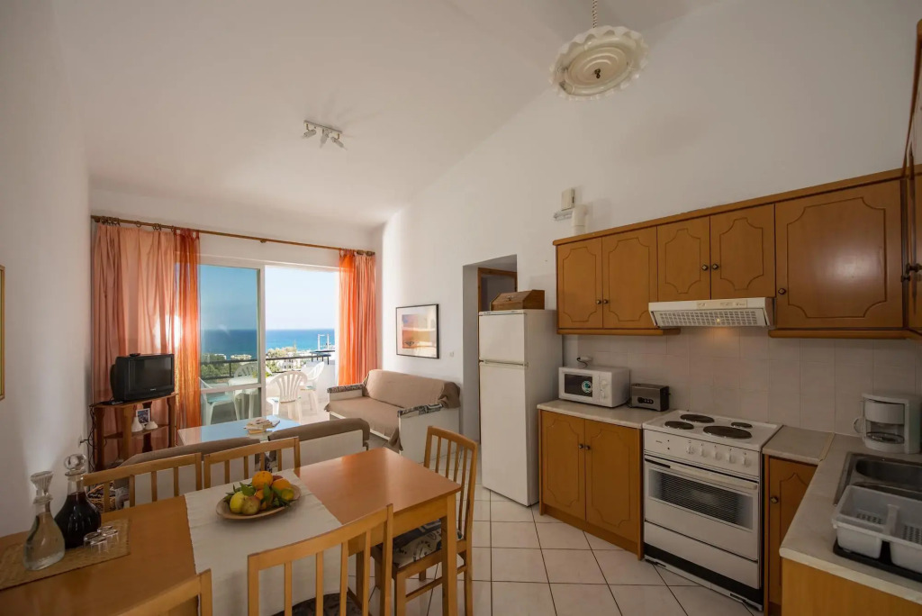 Rouladina Apt 5 in Stalos