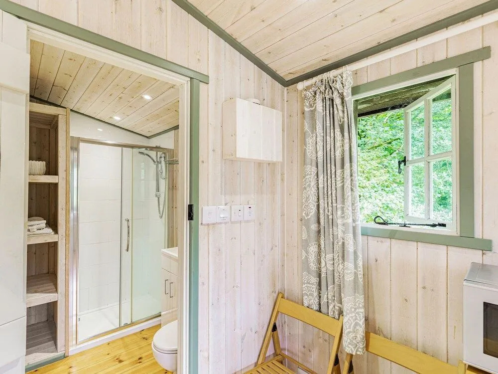Lakeside Cabin