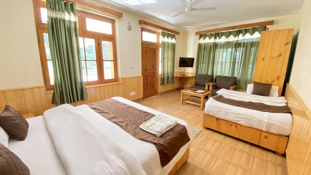 Hotel Purnima - A Riverside Hotel in Kasol