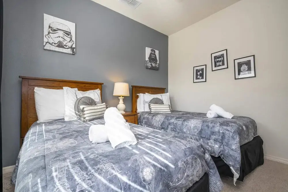 Marvelous 4 Bd Close To Disney At West Lucaya 8959