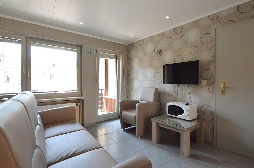 Apartment in Zell near Mosel River & Vineyards