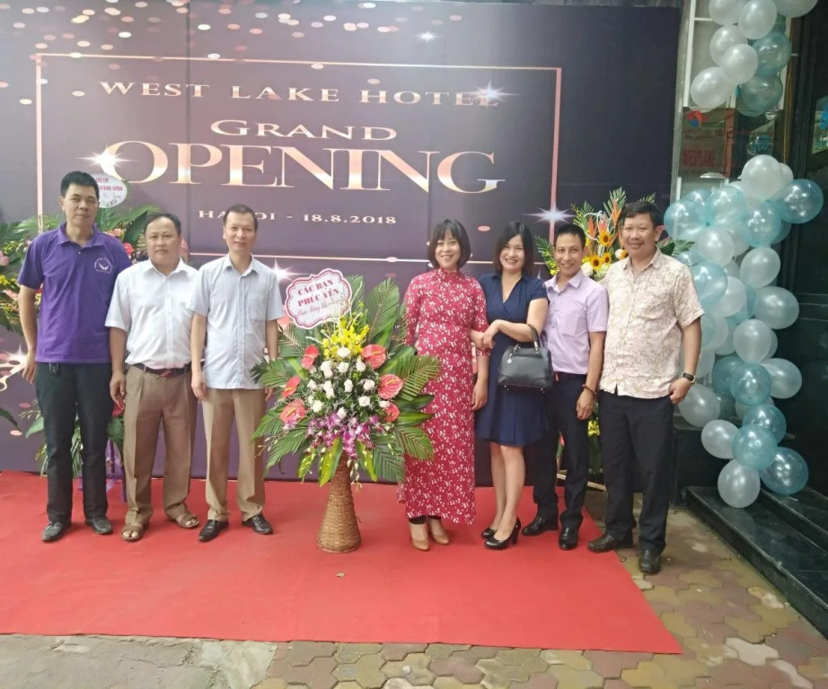 Westlake Tay Ho Hotel 696 Lạc Long Quân