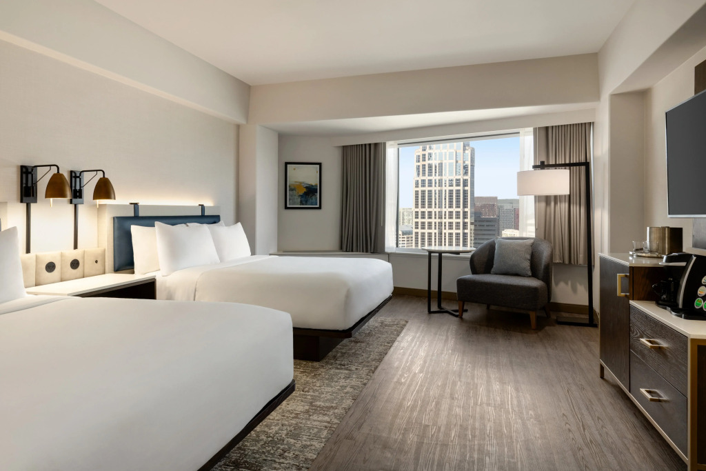 Crowne Plaza Seattle - No Resort Fee - Newly Renovated IHG Hotel