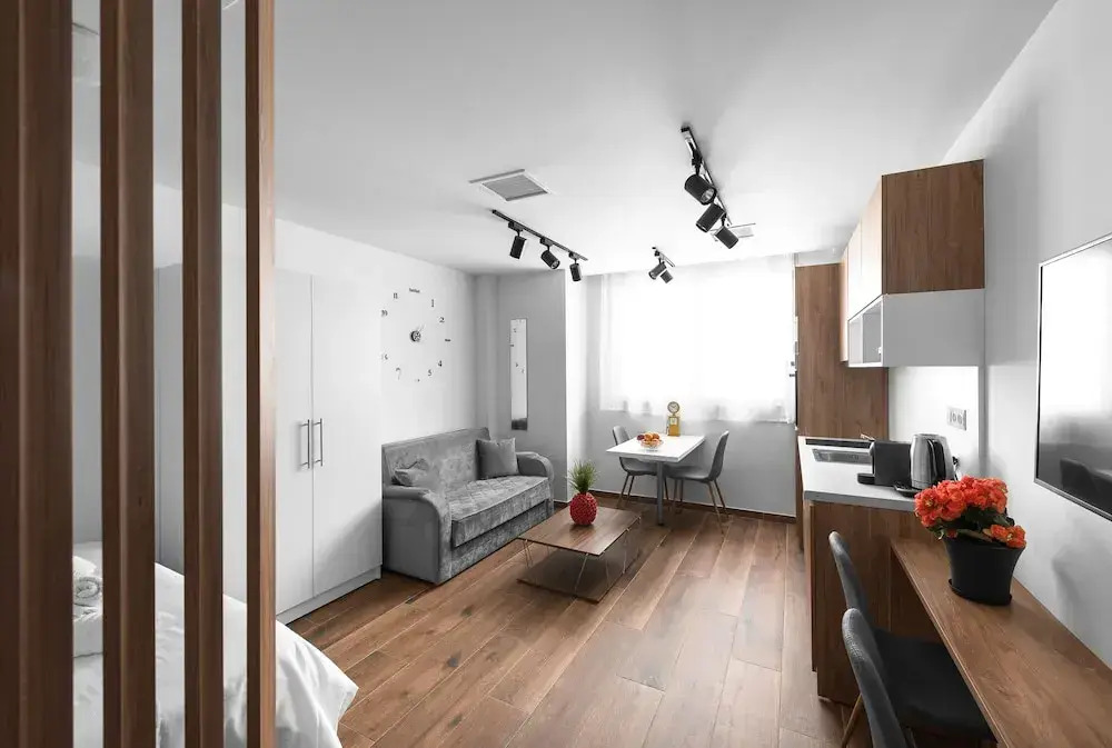 Ultima Suites, Nilie Hospitality MGMT