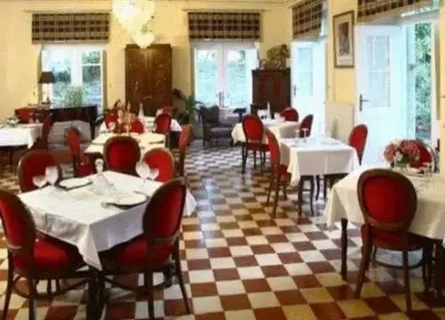 The Lost Unicorn Hotel