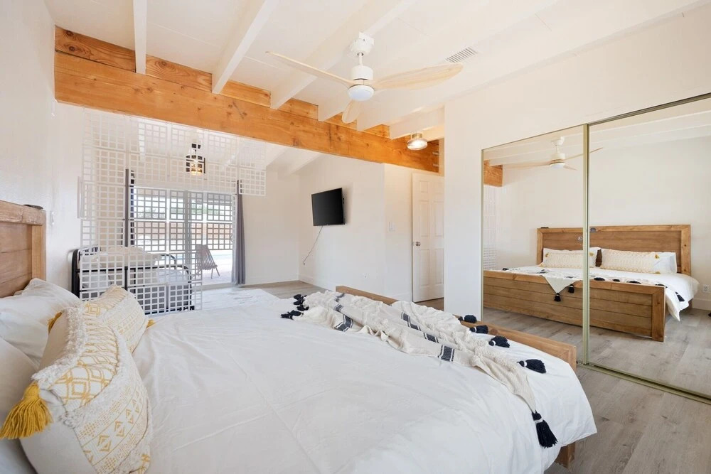 Nuevo Sol - In Ground Pool, Hot Tub, Fire Pit + Bbq 3 Bedroom Home by RedAwning