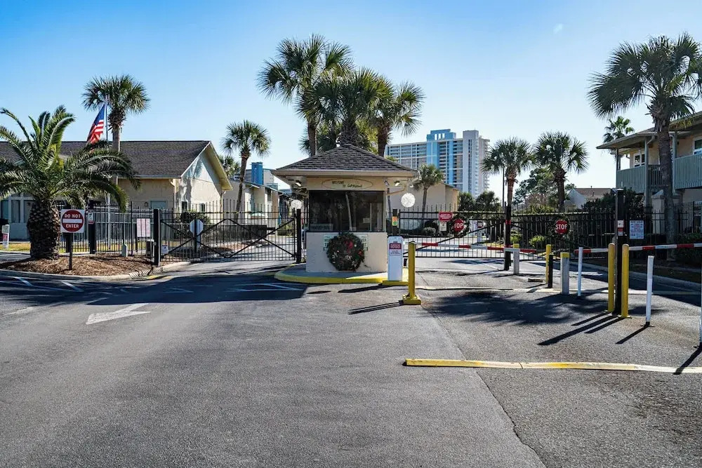 The Turtle Nest Resort Condo w/ Pool!