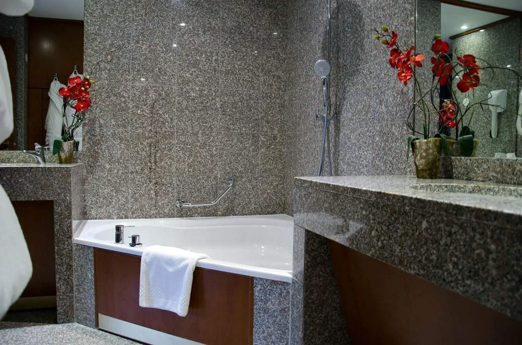 Отель Goldstar Resort