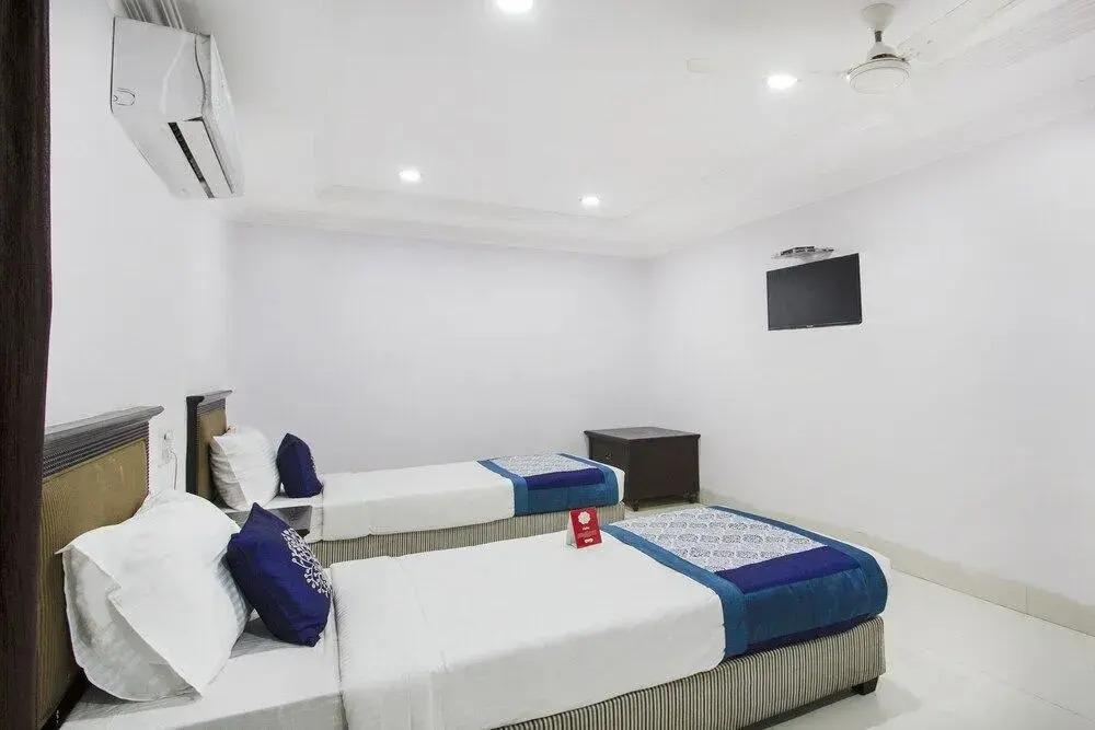 Hotel Srinivasa Central