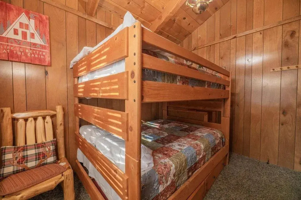Apple Bear Cottage