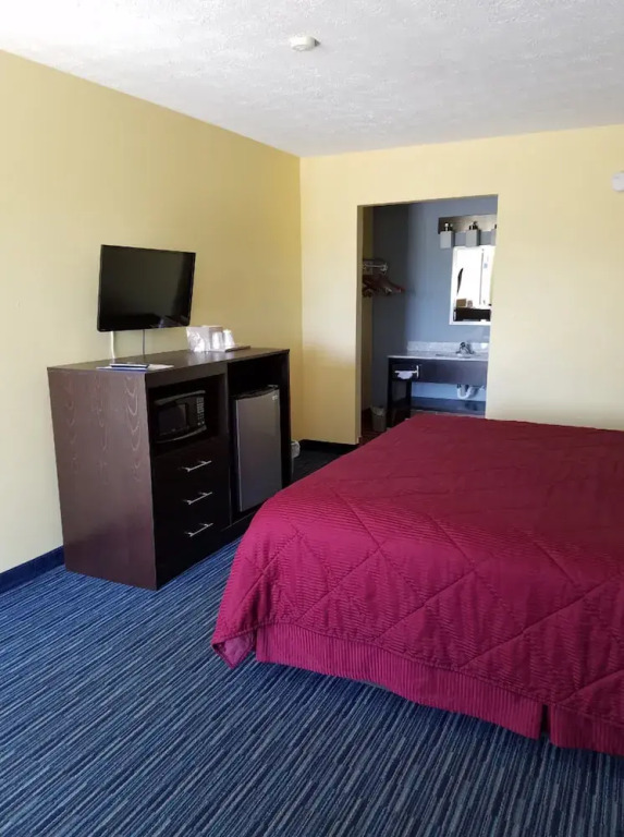 Budget Host Inn