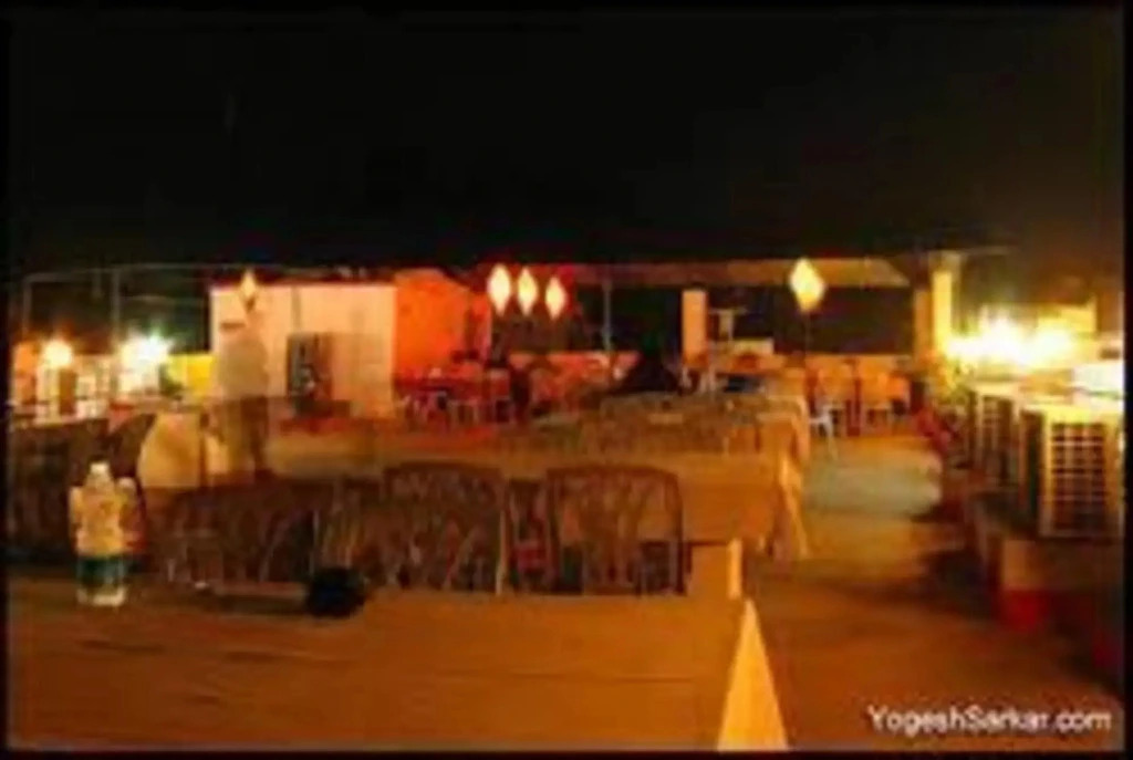 Royal Paras Hotel