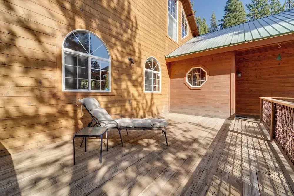 4 Mi to Downhill Ski Resort! Spacious Family Haven