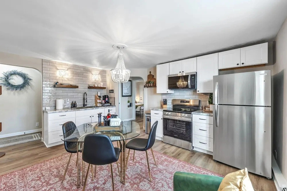 Newly Renovated we are the Perfect Location