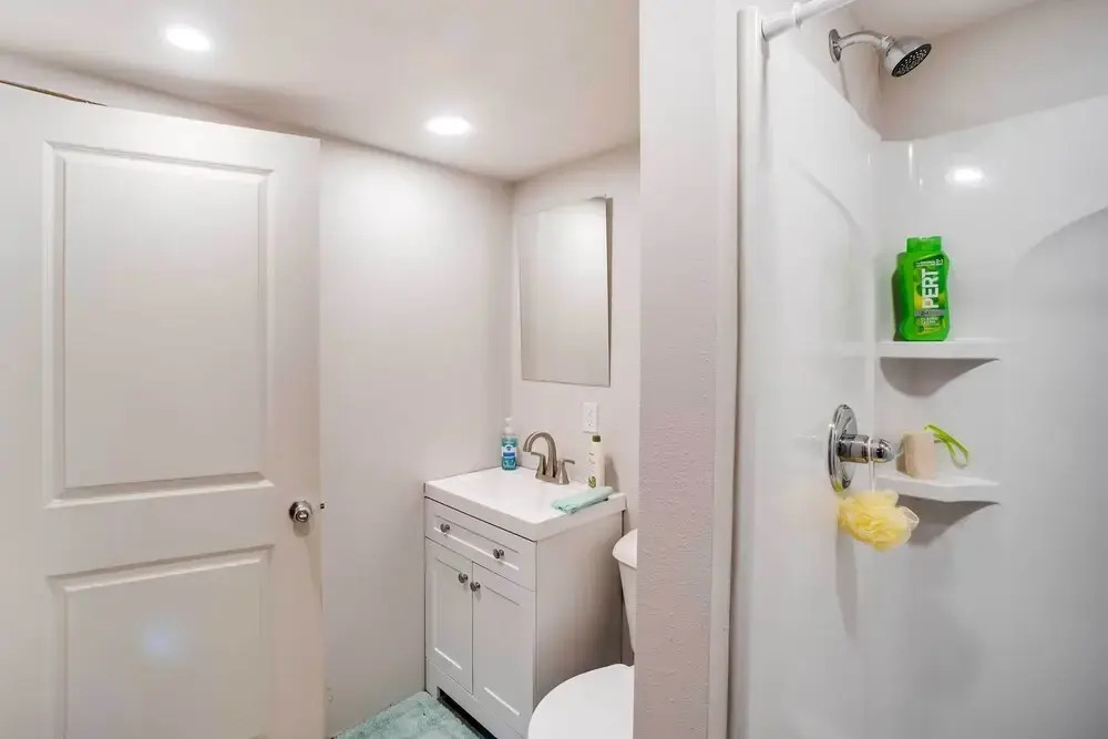 Charming Iowa Abode Near Knoxville Raceway!