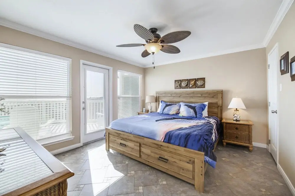 Seascape 1107 2 Bedrooms 1.5 Bathroom Condo