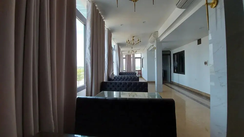 An Land Hotel