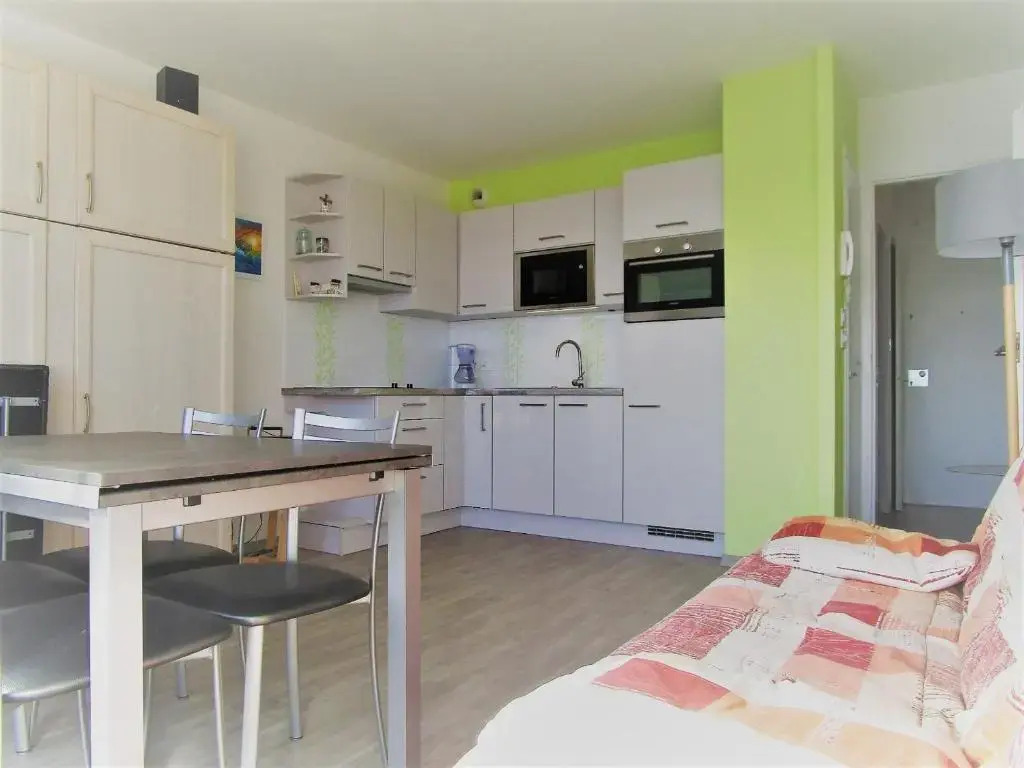 Appartement Les Sables-d'Olonne, 1 pièce, 2 personnes - FR-1-197-275