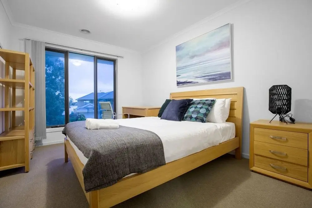 104 Sanctuary Lake Donatella Retreat