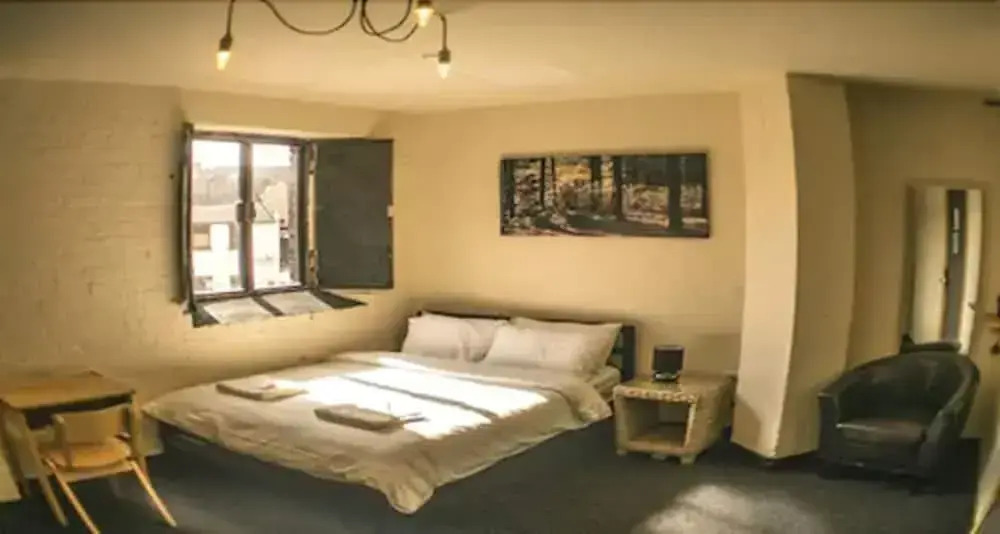 Victoria Warehouse Hotel