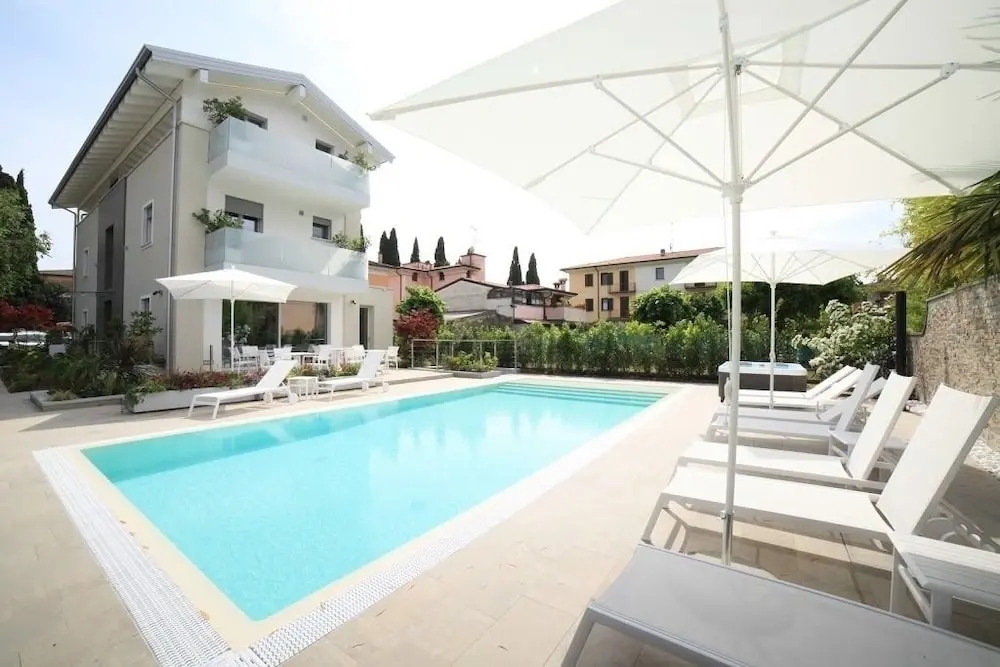 Viola Relais