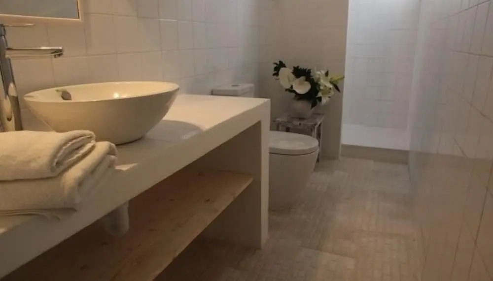 Juanita Hostal
