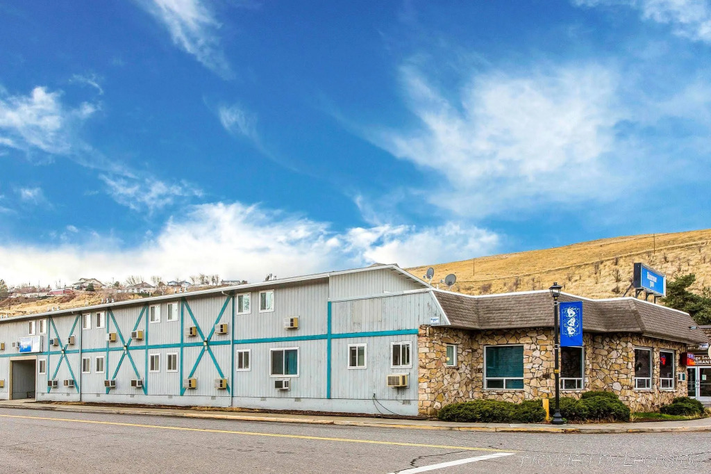 Rodeway Inn & Suites