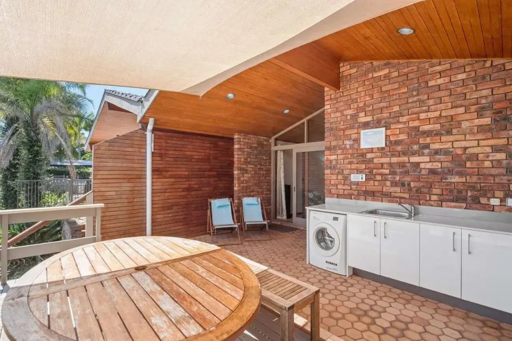 Studio Fran - Port Macquarie canals