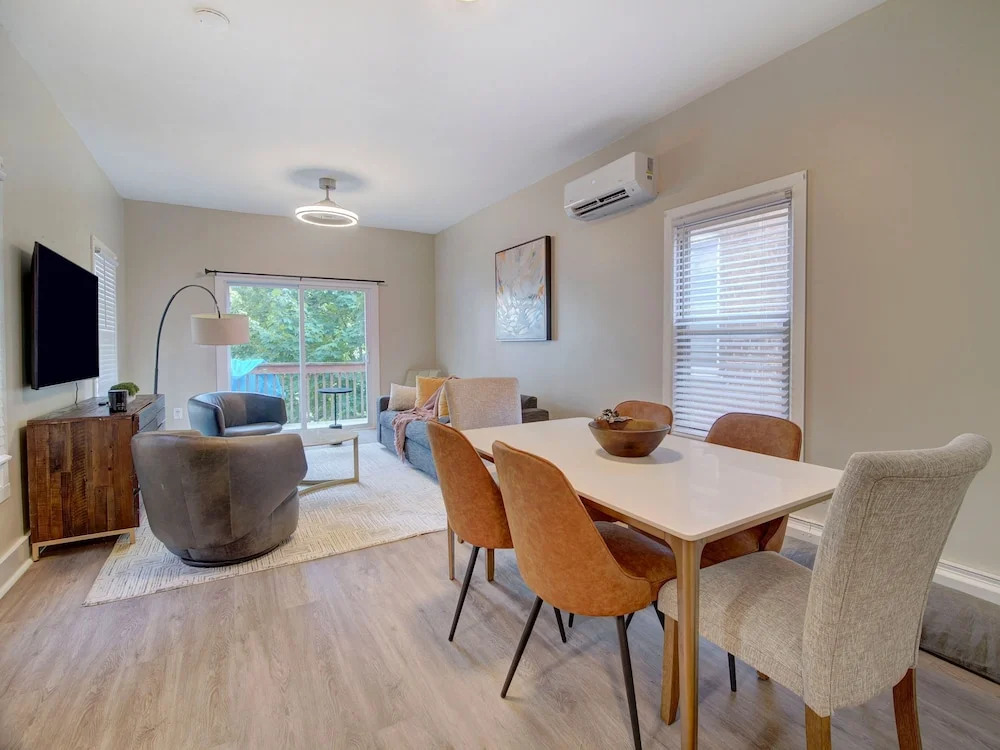 Comfy 3 BR Retreat Mins to NYC - 3 nt min Inquire