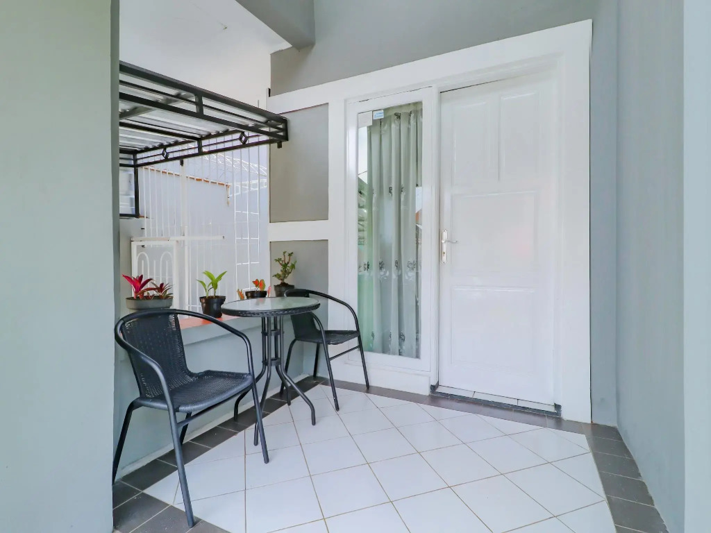 Villa Cipendawa Md28 Cianjur by OYO Rooms