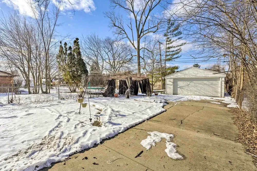 Pet-friendly Dearborn Home < 2 Mi to Downtown!