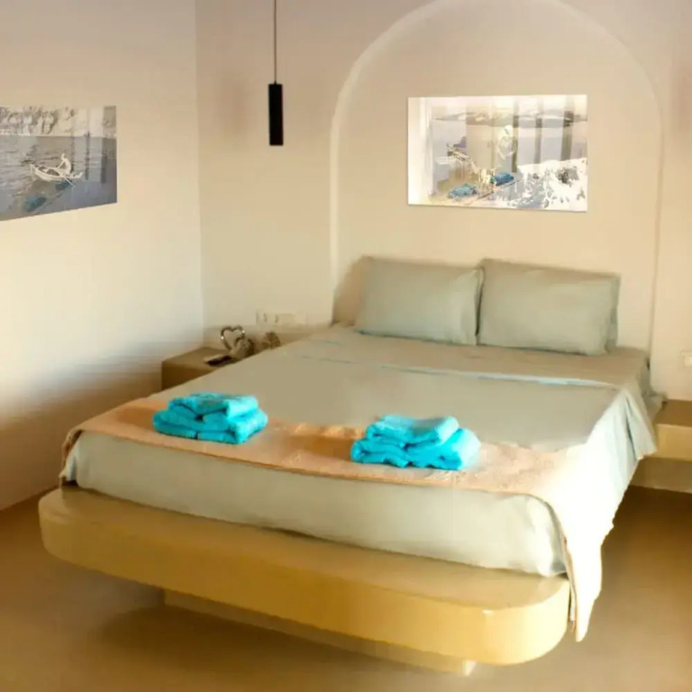 Assyr A - Santorini Cozy Retreat