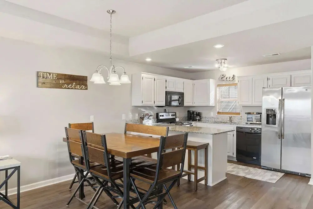 Oak Lane Escape - Branson - Resort Condo on Golf Course w/ Endless Amenities